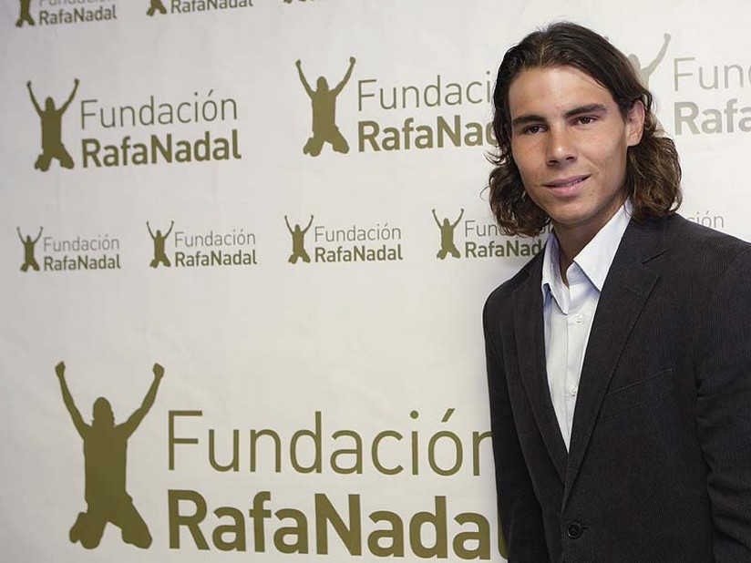 Rafael Nadal with wavy and curly hair.jpg
