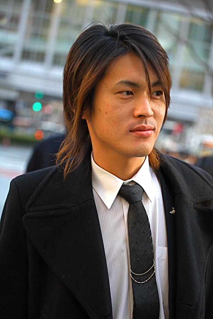 mens medium hairstyles. medium long layered Asian men