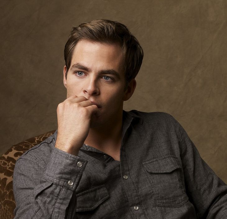 Actor Chris Pine post picture with his classic hairstyle.JPG
