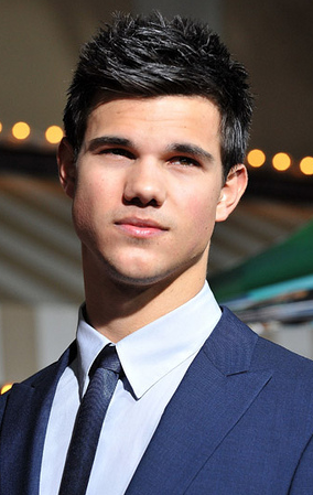 Taylor Lautner movie picture.PNG
