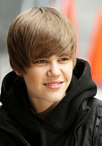 Justin Bieber hairstyle 2010.PNG
