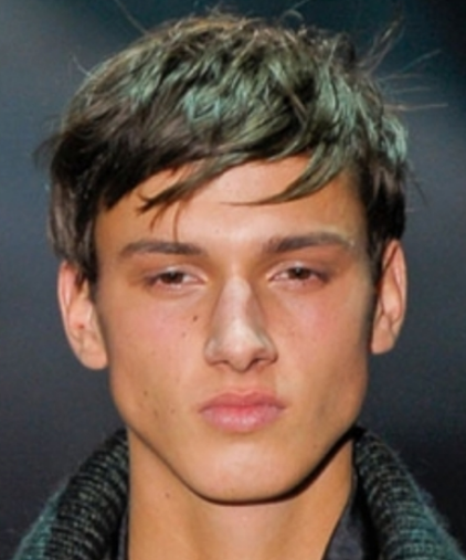Hot men hairstyle with layers and spiky swept bangs.PNG
