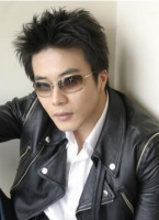 Cool asian men haircut with spikies on the top with full of layers.PNG