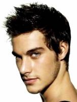 Fashionable men hairstyle with medium short .JPG