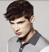 Professional man hairstyle with spiky bang