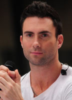 2013 hot singers pictures of Adam Levine on stage.PNG
