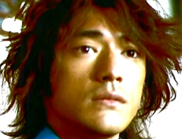 Takeshi Kaneshiro with long spiky, layered  & wavy, brunette
