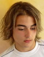 men long hairstyle with sidebangs