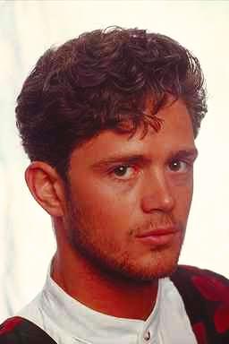 picture of Men's Short Hair Style with wavies