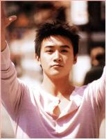 Spiky short hairstyle with spicky bangs.jpg