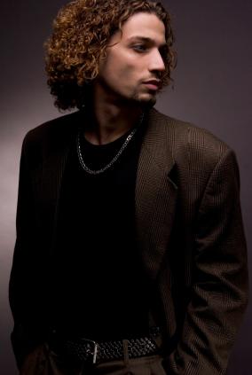 Men medium curly hairstyle.jpg
