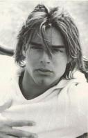 Ricky Martin long hairstyle with long side bangs.jpg