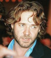 Russell Crowe curly medium long hairstyle.jpg