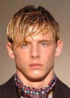 latest men hairstyle.jpg