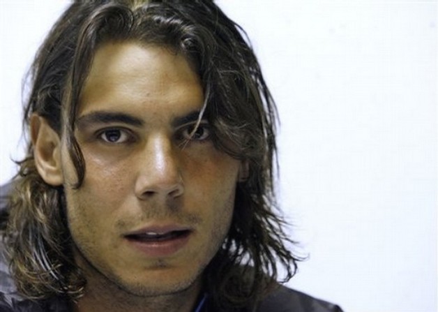 Rafael Nadal with medium.jpg