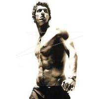 Michael Phelps with spiky hairstyle.jpg