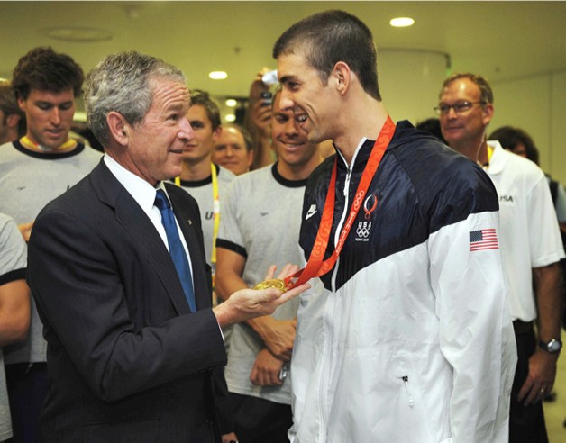 Michael Phelps with president Bush.jpg
