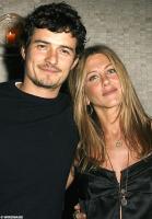Orlando Bloom and Jennifer Aniston.jpg
