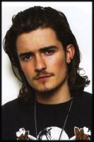 cool looking actor Orlando Bloom.jpg