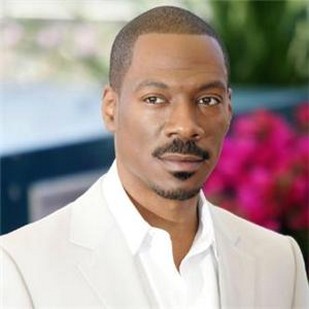Eddie Murphy with very short hairstyle.jpg