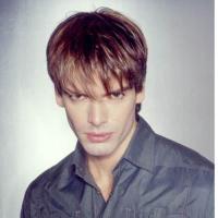 Men's Short Hair Style in red hair and long bang