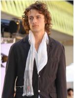 men medium long hairstyle picture.jpg