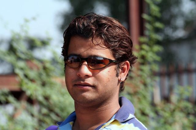 medium short men hairstyle with wavies.jpg