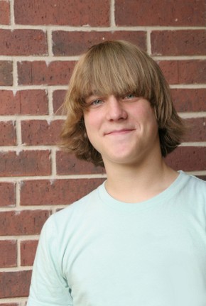 teen hairstyle with modern look.jpg