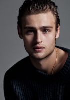 Dough Booth hot actor post pictures.PNG