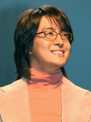 hot Asian actor Bae Yong Joon image.jpg
