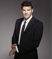 Post of David Boreanaz in his great tuxedo.JPG
