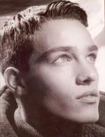 Man hair cut style - Very Short Hair Style