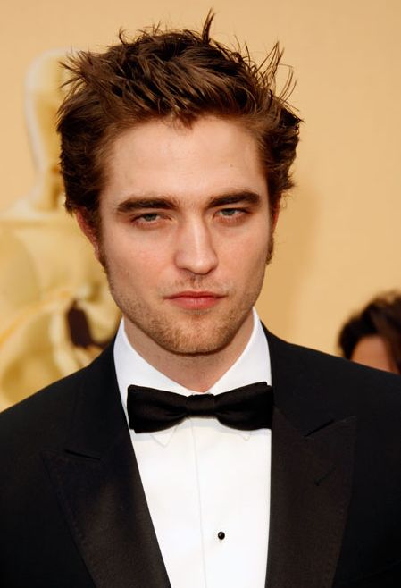 Image of Actor Robert Pattinson at the oscar 2009.JPG
