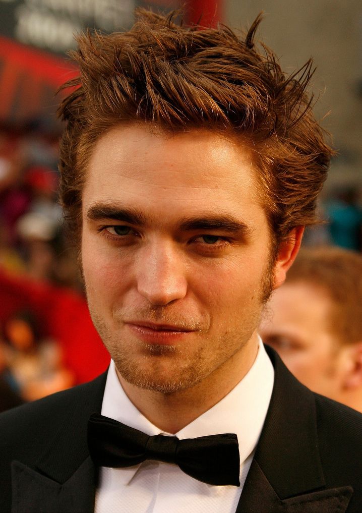 Photo of Robert Pattinson in Oscar 2009.JPG

