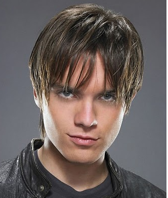 Young men layered hairstyle with very long bangs images.PNG
