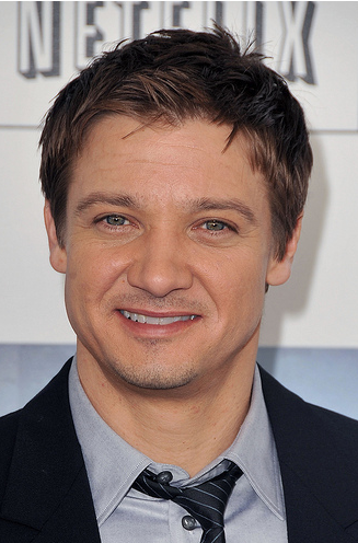 Picture of actor Jeremy Renner with layered short hairstyle.PNG
