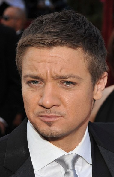 Picture of actor Jeremy Renner with short wavy haircut.PNG
