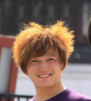 Asian men medium haircut in blond hair.PNG