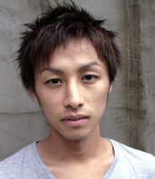 Picture of young asian men hairstyle with layers and medium length on the back and short on the front sides.PNG