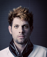 Hightlighted men hairstyle with spiky top and two tones hair with very short length in the back.PNG
