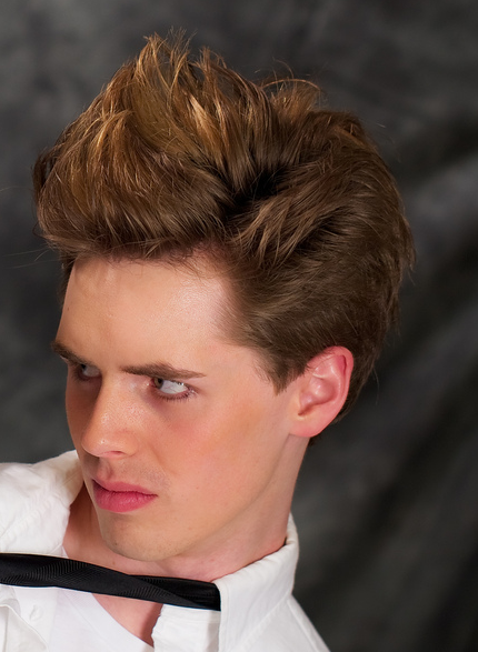 Man 2010 short hairstyle with spiky top bang.PNG
