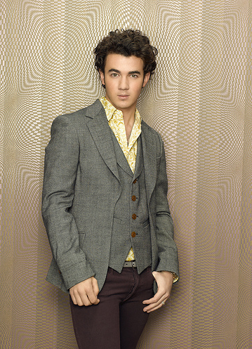 Kevin Jonas post pictures.PNG