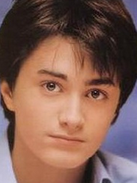 Young Daniel Radcliffe with his medium long hairstyle.PNG