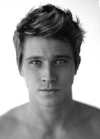 Garrett Hedlund poster pictures.PNG
