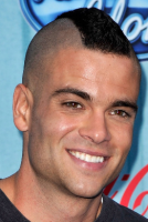 Punky hairstyle for men.PNG