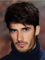 Image of men hairstyle with long bangs.PNG