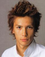 Asian Medium layered and wavy Hair Style, dirty blonde